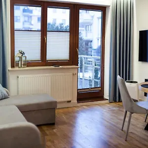 apartament-jelitkowski-dwor-gdansk-80-365.sopothotels.com/